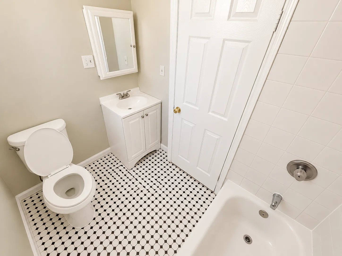 1 bed, 850 sqft, $1,495 — Photo 2