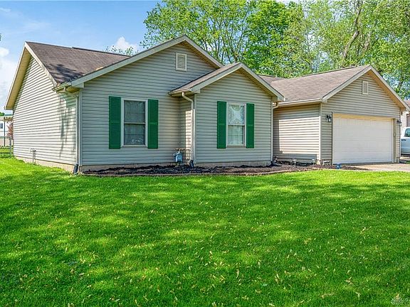 3rd image of 4713 Willowview Dr
