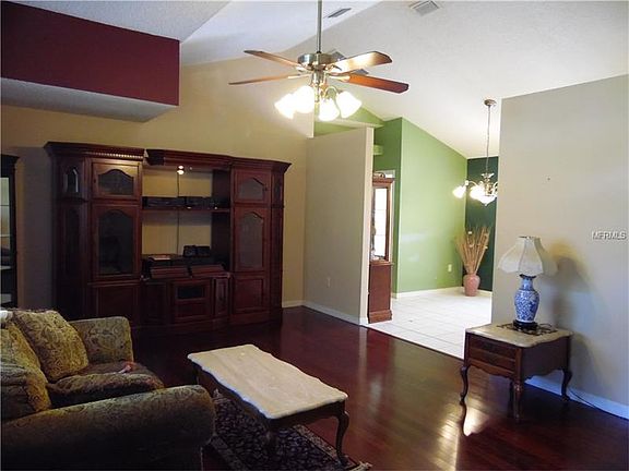 2nd image of 805 Dennis Ave
