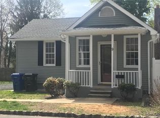 9 Liberty St, Middletown, NJ 07748