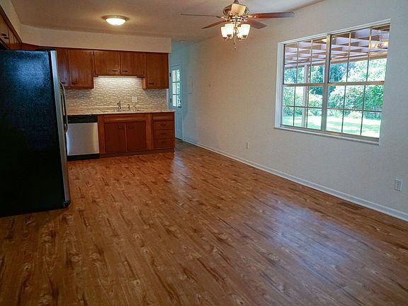4th image of 273 Larrimer Ave