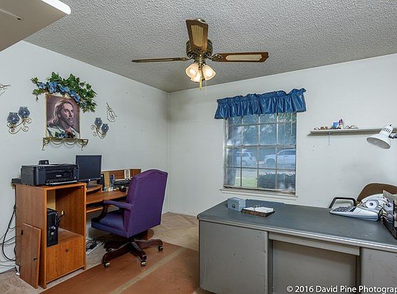 2nd image of 3334 Maxwell Dr