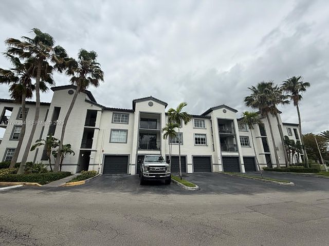 1st image of 303-1-4320 NW 107th Ave #3031