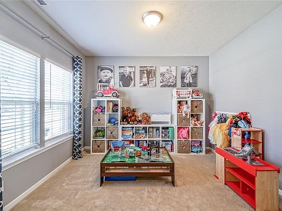 5th image of 15157 Gallow Ln