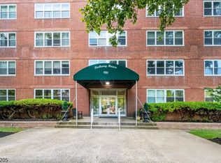 926 Bloomfield Ave APT 1L, Glen Ridge, NJ 07028