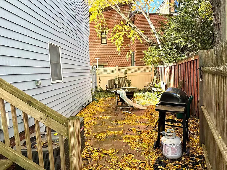203 Clark St #203 — Photo 29