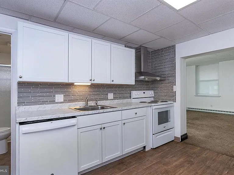 519 W Main St #521 — Photo 9
