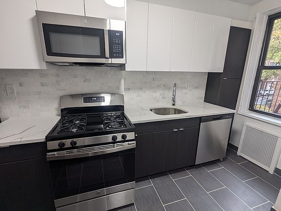 3rd image of 3434 77th St APT 2L
