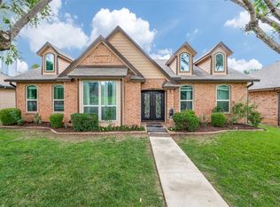 2126 Fawn Ridge Trl, Carrollton, TX 75010