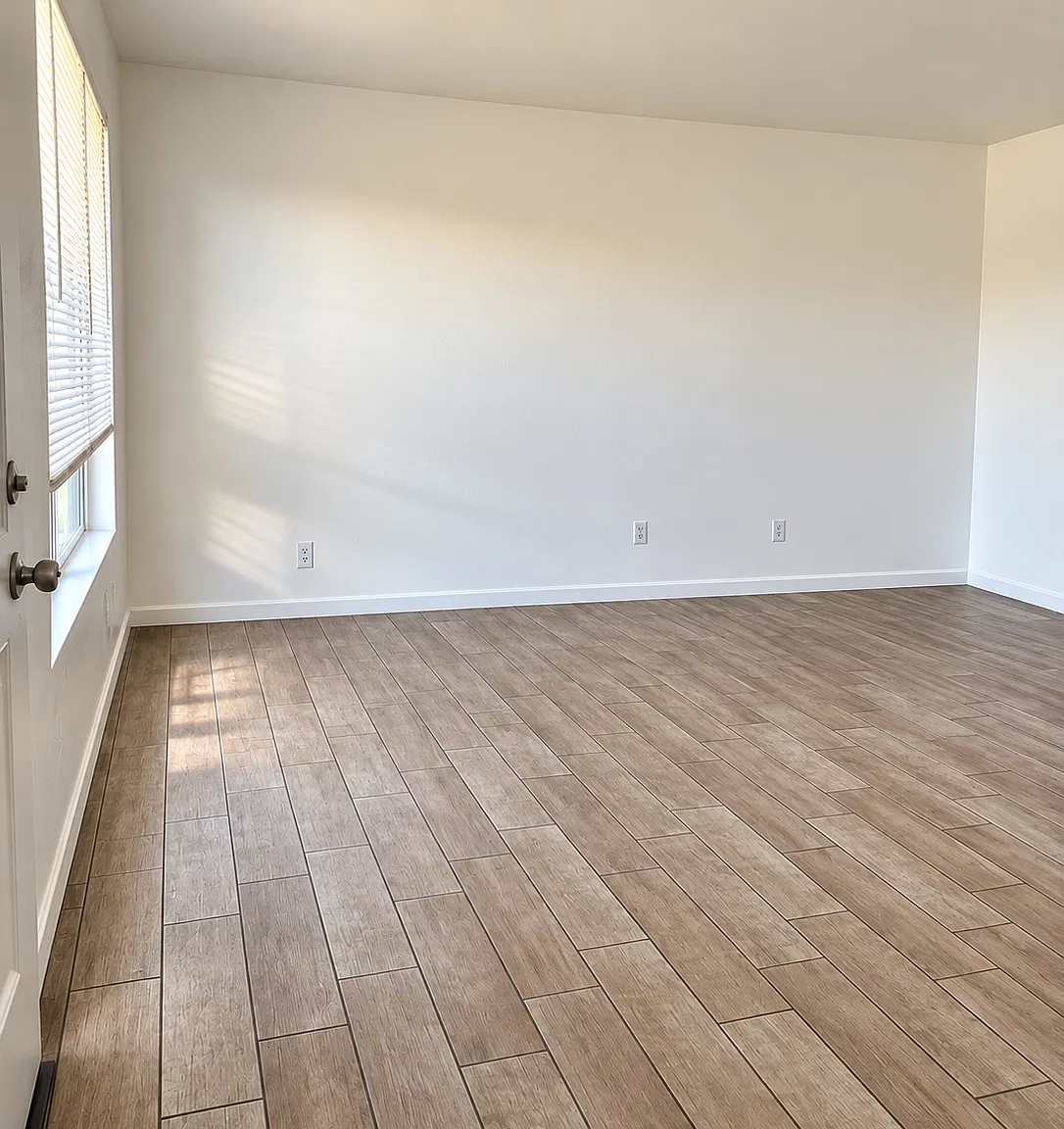 2711 Hollyhock Ln — Photo 1