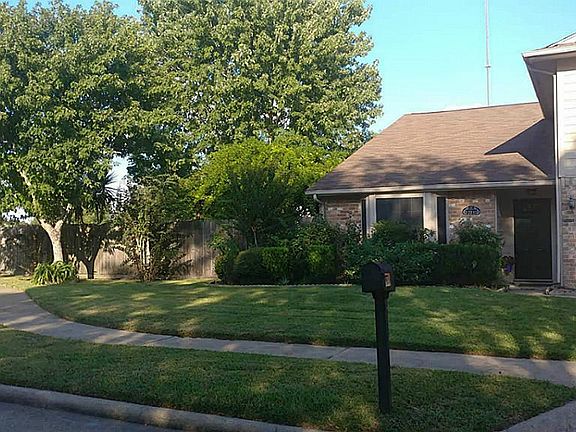 2nd image of 17215 Artwood Ln