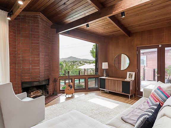 3rd image of 7256 W Point Ave