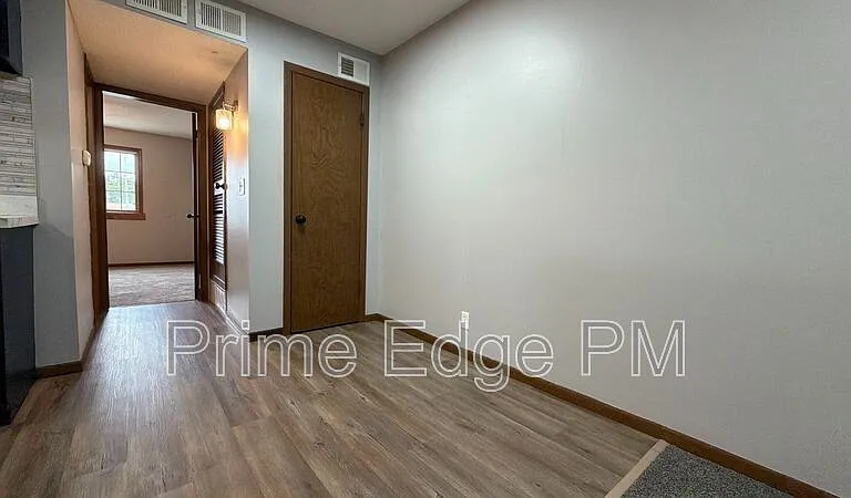 1109 N 28th St #10 — Photo 7