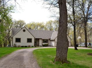 27556 Flintwood St NW, Isanti, MN 55040