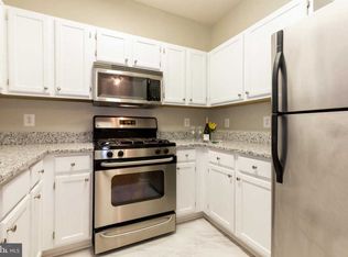 12012 Taliesin Pl APT 14, Reston, VA 20190