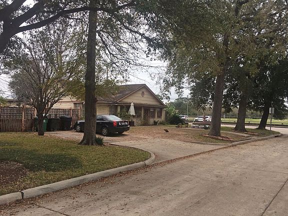4th image of 6531 Pinehurst Dr