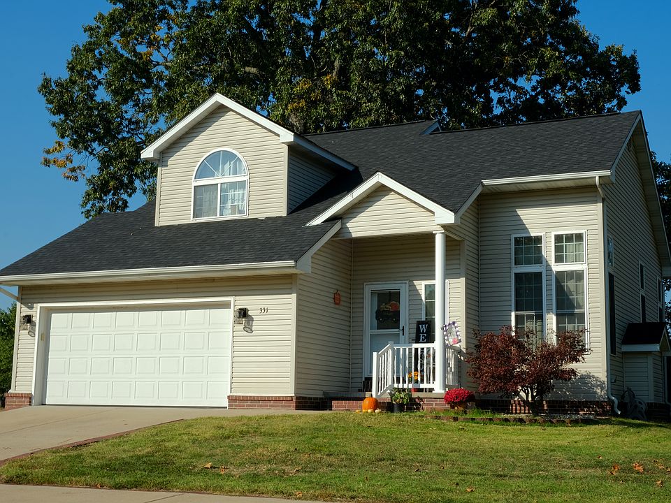 1st image of 331 Sherman Dr