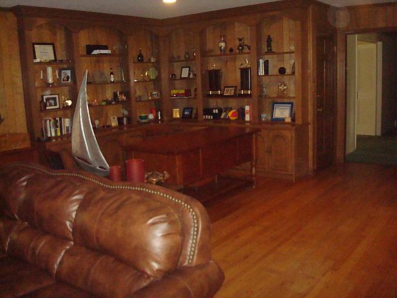 2nd image of 1608 Waldo Hatler Memorial Dr