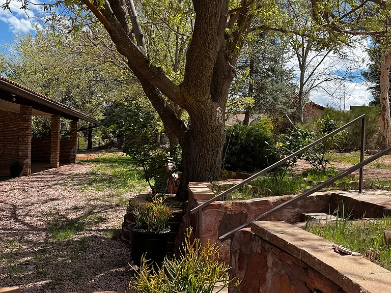 251 Navajo Trl — Photo 28