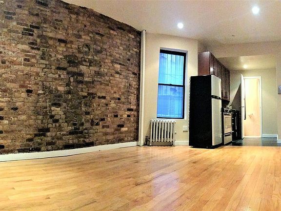 3rd image of 166 Elizabeth St #3BA