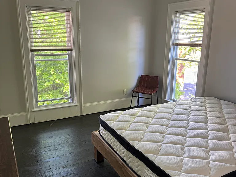 10 Barker St — Photo 16
