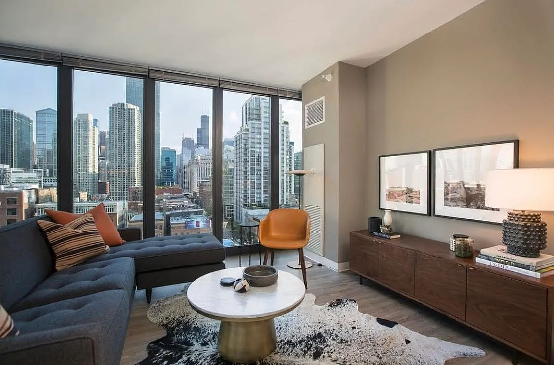 1 bed, 831 sqft, $3,365 — Photo 2