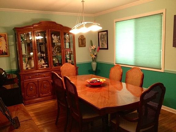 3rd image of 1625 Brighton Ct