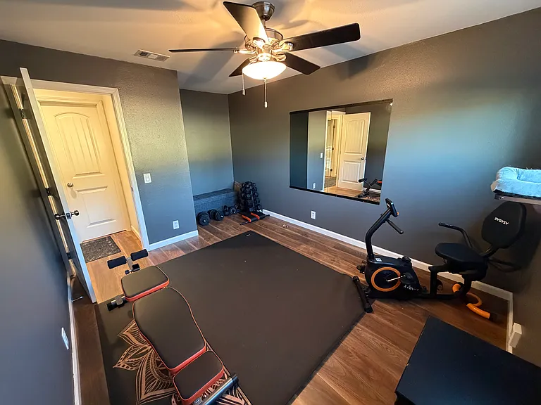 10561 Kerrigan Ct — Photo 2