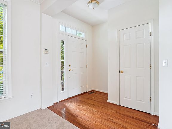 5th image of 2302 Battery Hill Cir