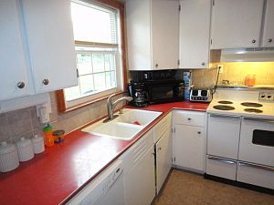 5th image of 445 Lincoln Ave