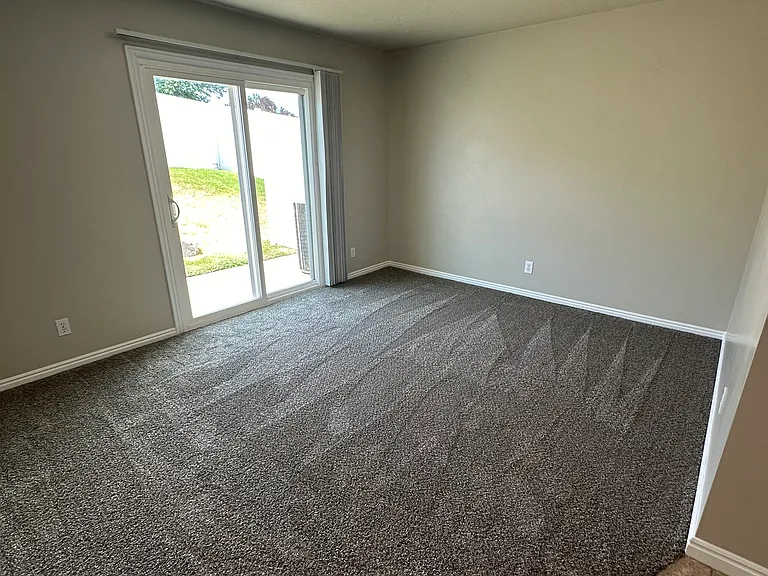 665 E Eaglewood Dr #27 — Photo 8
