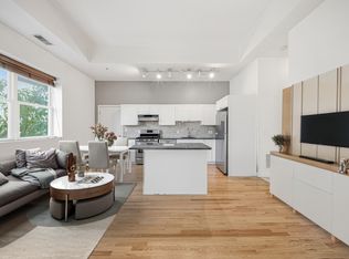 156 Chelsea St APT 103, Boston, MA 02128