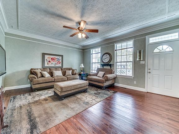 4th image of 5950 Wilkesboro Ln