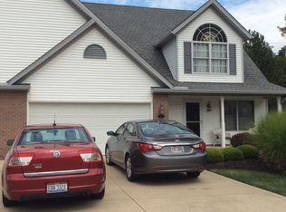 361 Northcoast Pointe Dr UNIT 16, Eastlake, OH 44095