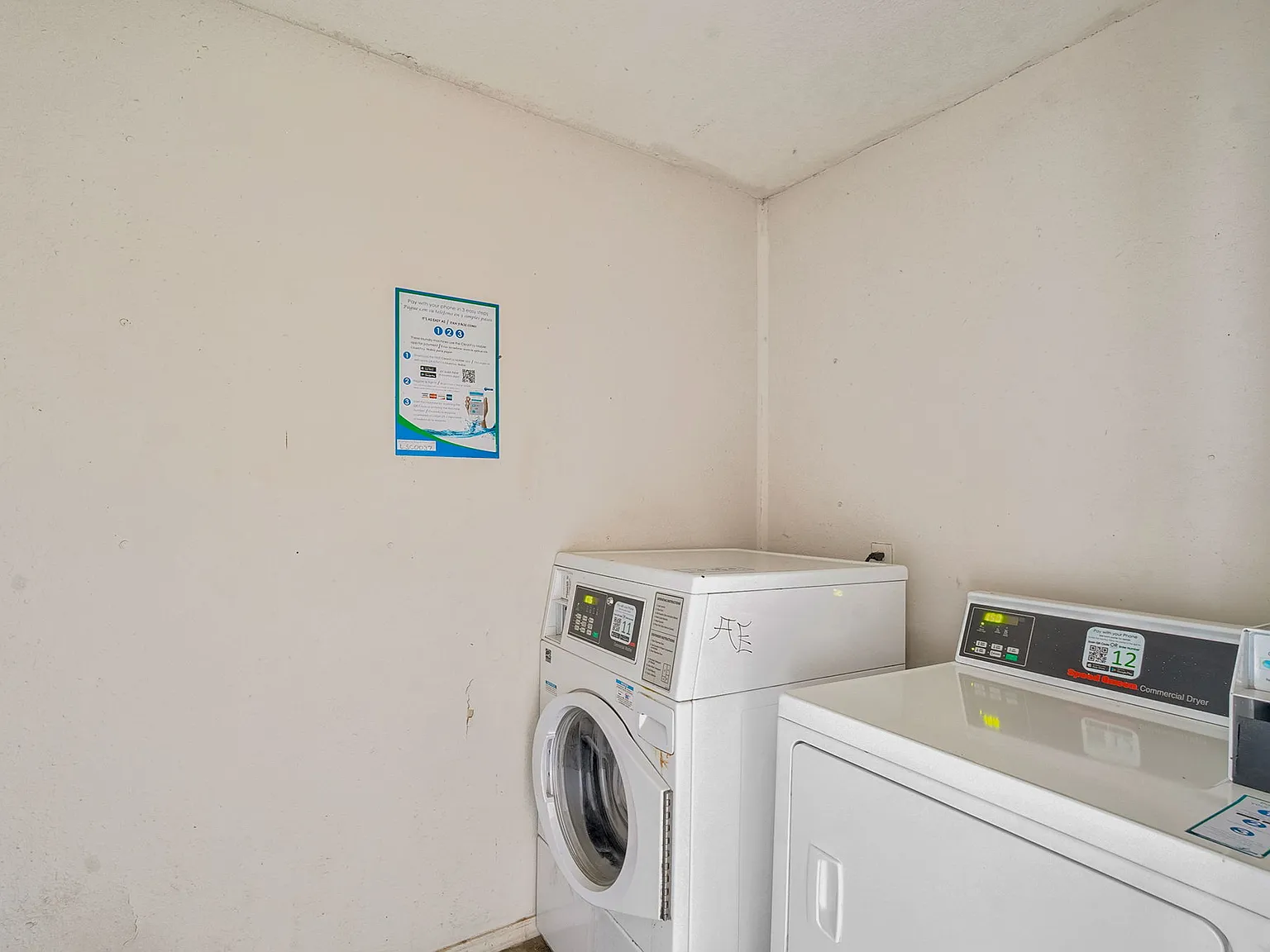 Deerbrooke Estates — Photo 4