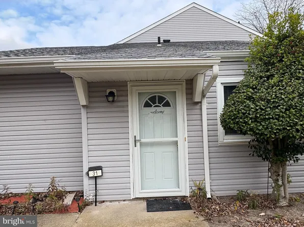 31 S South Seas Ct, Barnegat, NJ 08005