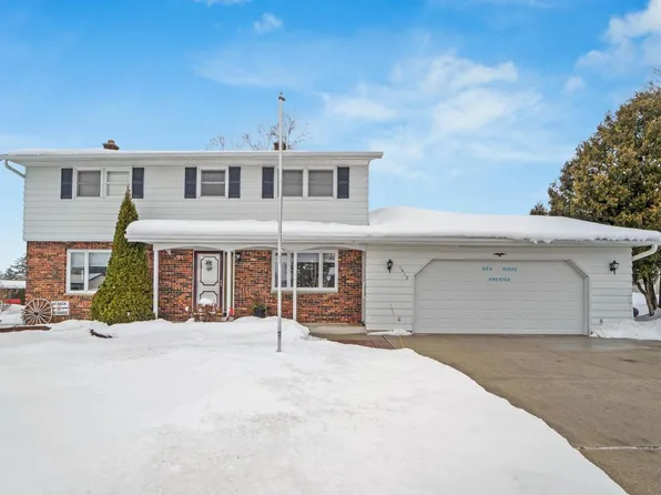 1612 McKinley STREET, New Holstein, WI 53061