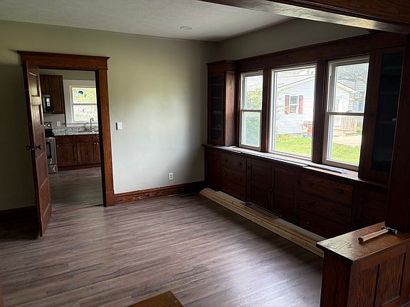 4th image of 106-108 Central Ave #106