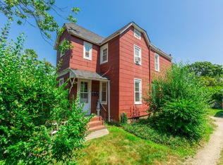 17 S Park Ave, Bay Shore, NY 11706