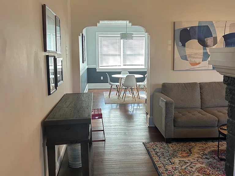 2403 Williamsburg Rd — Photo 3