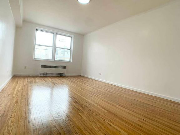 2nd image of 510 Ovington Ave #1F
