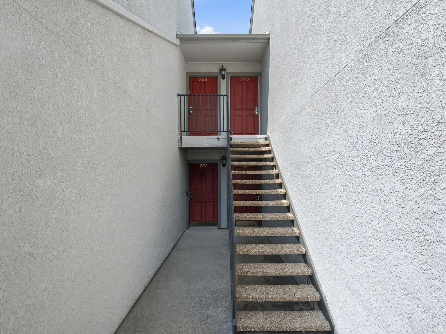 2 bed, 966 sqft, $1,750 — Photo 4
