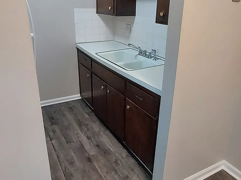 5725 Leavenworth Rd #8 — Photo 9