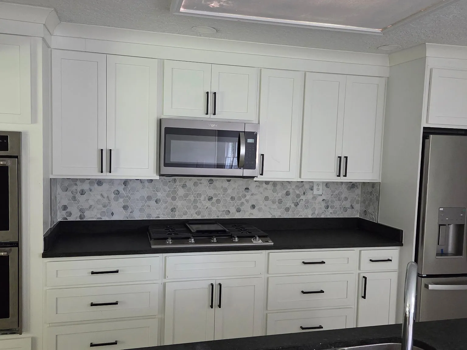 3 bed, $1,950 — Photo 2
