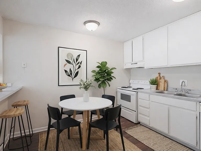 Hampton Hall | Comfort, Convenience, & Community All In One — Photo 72