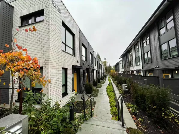 9735 University Cres #4, Burnaby, BC V5A 0E8