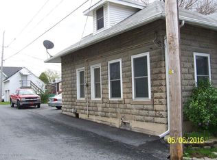 1819 1/2 Main St, Northampton, PA 18067