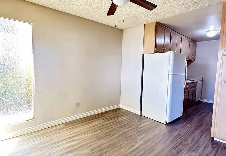 1180 Felspar St #4 — Photo 6