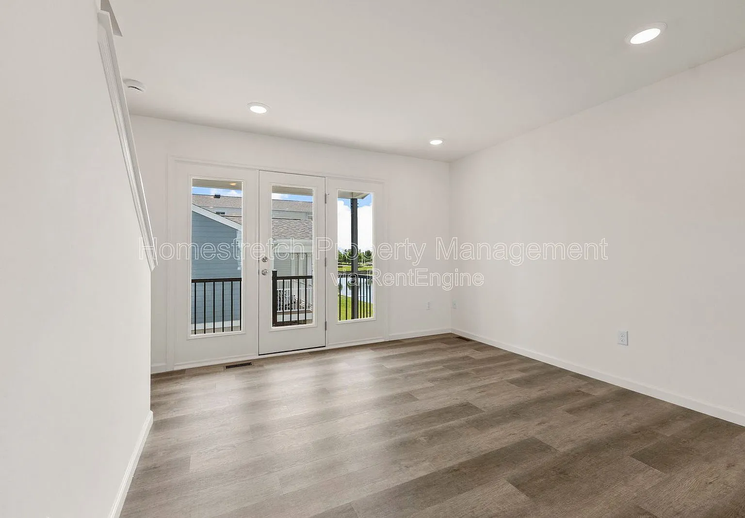 2 bed, 2.0 bath, 1080 sqft, $1,995 — Photo 3