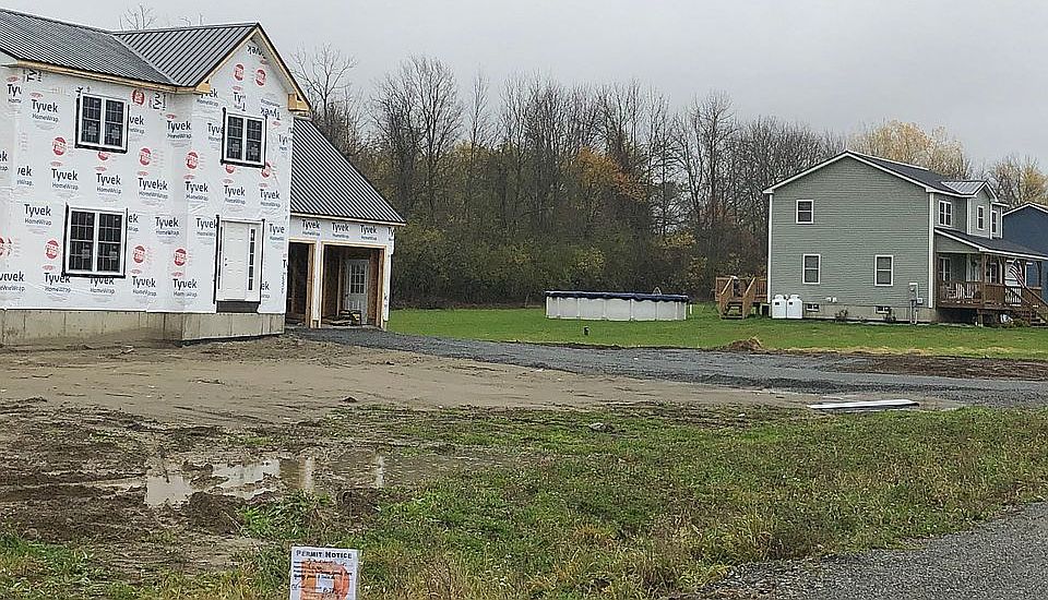 2nd image of 25 Olivia Ln